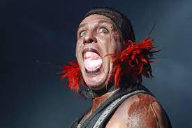 Rammstein Till Lindemann Liess Sich Wange Durchbohren Gala De