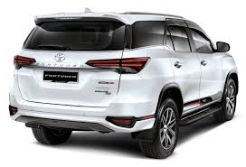 Merupakan kesinambungan daripada toyota kijang dan dipasarkan tahun 2004. Toyota Innova 2 0x 2 Varian Baharu Fortuner Hilux Kini Mula Dijual Bermula Rm87 200 Mekanika