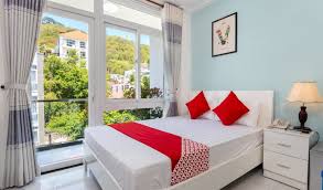 We don't have a biography for chu tau. Linda Hotel Vung Tau Hotel Invung Tau Vung Tau Beautiful Hotel