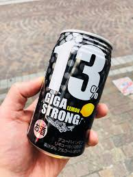 ストロングおじさん on X: ヤバイ酒を手に入れてしまった。アシードブリューのギガストロングチューハイ。度数はサンガリア、サッポロマグナムを超える13%...だと...  飲み口は甘めで割と飲みやす...と思いきや、殴られたようなガツンと感が来るわ... t.co ...