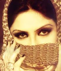 عيون ساحرة girl photography poses girl photography photography poses