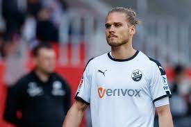 Die fans wollten ihn als thor den donnergott sehen. Rurik Gislason Verdient Auf Instagram Manchmal Mehr Als In Sandhausen Watson