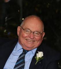 Larry Lose's Instagram, Twitter & Facebook