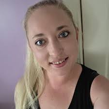 Where to find a free or low-cost notary for adult education course?