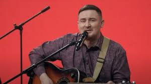 Une chanson sur l'été, les vacances, car on aime tous les vacances ! Le Belarus Exclu De L Eurovision Avec Sa Chanson Je Vais T Apprendre Denonce Une Decision Politiquement Motivee