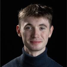 Jeg er glad for at kunne dele, at jeg starter i en ny stilling som…