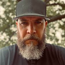 Who can cut my lawn in Chester NH?