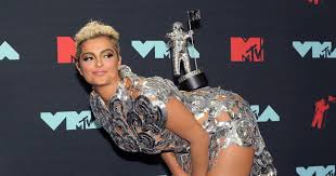Submitted 12 days ago by throwawaylegitboss. Bebe Rexha Had A Wild Night At 2019 Vma Awards