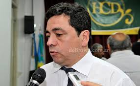 En una sesión multitudinaria, asumieron los doce concejales electos en  Brown