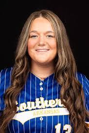 Sydney Ward's Instagram, Twitter & Facebook