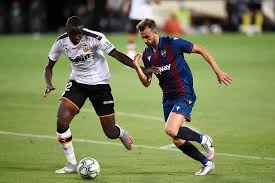 And mouctar diakhaby was visibly unhappy following a comment by a cadiz player diakhaby was devastated by the incident and felt he couldn't return to the game Another Penalty From Diakhaby Condemns Valencia Teller Report