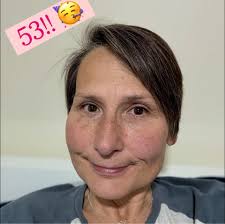 As a woman, what can you offer a man so that he will not leave you for  another woman 🤷🥲