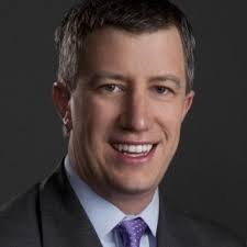 How being a rockstar associate helped me manage cases