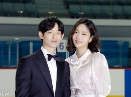 2021.6.29 연합뉴스  성백유전문기자4년 만의 홈런왕 복귀(최정)냐, 첫 홈런왕 등극(양의지)이냐.ssg 최정(34)과 nc 양의지(34)가 펼치는 홈런왕 경쟁이 한껏 달아 오르고 있다. ë‹¨ë… ì‡¼íŠ¸íŠ¸ëž™ ë°´ì¿ ë²„ ì˜ì›… ì´ì •ìˆ˜ ë¹„ì—°ì˜ˆì¸ê³¼ 23ì¼ ê²°í˜¼ ì‹ í˜¼ì—¬í–‰ì€ ì·¨ì†Œ ë‹¤ìŒìŠ¤í¬ì¸ 