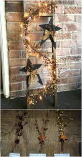 40 Wooden Ladder Repurposing Ideas That Add Farmhouse Charm To Your Home Dekoleiter Weihnachten Deko Garten Weihnachten Weihnachtsdekoration