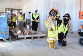 Elizabeth Russ thehomewoodstar.com