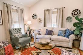 Grandmillennial Vintage Style With Erin Napier Home Town Hgtv Erin Napier Home Home Town Hgtv