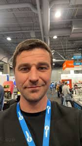 Keven Bélanger sur LinkedIn : Au salon industriel de Québec! Très beau  salon et beaucoup de…