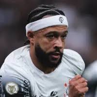 Corinthians: Carrillo impressiona no dia a dia e ganha confiança no clube