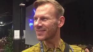 Vi har tatt en prat med Tom Hugo! -