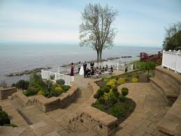 7 Romantic Lake Erie Wedding Venues In Ohio Wedding Locations Outdoor Lake Wedding Venues Ohio Wedding Venues
