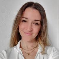 Clara Nieto's Instagram, Twitter & Facebook