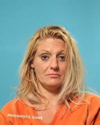 Stacey Savoie's Instagram, Twitter & Facebook