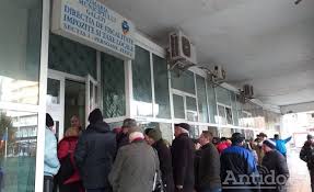 Check spelling or type a new query. Video Pensionarii FÄrÄ Pensii Au FÄcut CoadÄ In FaÈa GhiÈeelor