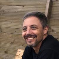 Daniel Oller's Instagram, Twitter & Facebook