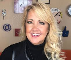 Gina Schreck: LinkedIn Top B2B Marketer and Fast Company Top Woman  Influencer