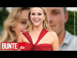 Jun 22, 2021 · reese witherspoon und tochter ava könnten zwillinge sein! Reese Witherspoon Tochter Ava Ist Verliebt Und Ihr Freund Sieht Aus Wie Papa Ryan Phillippe Youtube