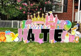 We provide a line of accessories that we pair with our yard signs to help you get the right look for your baby shower. Yard Signs And Yard Cards