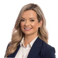 Anne Waddell's Instagram, Twitter & Facebook