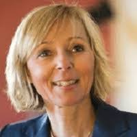 Dominique Beck's Instagram, Twitter & Facebook