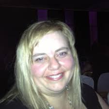 Lisa Wells (@lisaswells)