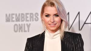 Check out the latest pictures, photos and images of lena gercke. Lena Gercke Nude In The Voice Of Germany Spectators Confused Panorama