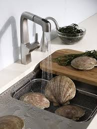 Çift göz evyenin dezavantajı ise daha çok lavabo temizliği gerektirmesidir. Mutfak Tezgahi Mutfak Lavabosu Alirken Dikkat Edilecekler Onemli Bir Konu