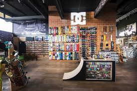 Quicksilver Flagship Store Saint Jean De Luz 07 Store Design Interior Store Design Skateboard Room