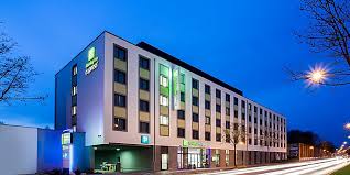 It offers soundproof rooms, wi fi in the rooms and private parking garage on site. Augsburg Hotels Holiday Inn Express Augsburg Germany
