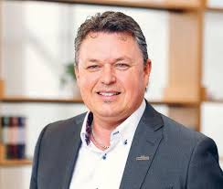 Commercial Real Estate Magazine volume 16