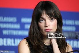 1,122 Emma Hyatt Photos & High Res Pictures