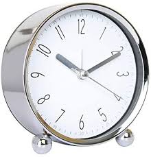 Small table clock,4 inch classic analogue quartz table desk alarm clock with non tickingsuper loud alarm backlight hd glass lens battery operated for bedroom/home/office/travel(white). Pin On Loi