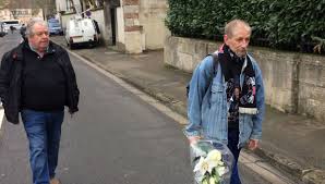 Browse 418 marnes la coquette stock photos and images available, or start a new search to explore more stock photos and images. Photos Mort De Johnny Hallyday Les Fans En Deuil Se Retrouvent A Marnes La Coquette