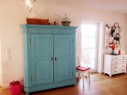 Hallo ihr lieben folgt ihr mir schon. Alter Schrank Im Esszimmer Leelah Loves