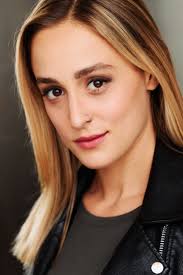 Melanie Mcnulty's Instagram, Twitter & Facebook