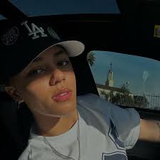 desirae davis (@_desiraedavis) • Instagram photos and videos