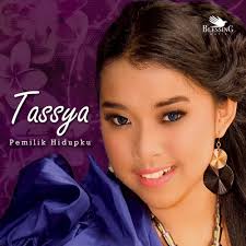 Kau ada di s'tiap jalanku. Kau Segalanya Bagiku By Tassya Invubu