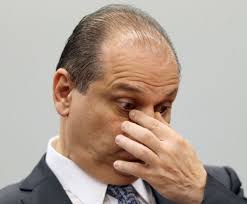 Ricardo josé magalhães barros (born 15 november 1959 in maringá) is a brazilian politician, civil engineer and businessman. Na Lava Jato Ricardo Barros Foi Delatado Por Receber Duas Vezes Propinas Do Mesmo Empreiteiro Lauro Jardim O Globo