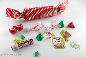 How To Make English Christmas Crackers English Christmas Crackers English Christmas Christmas Crackers