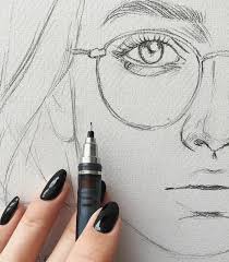 1001 Ideen Und Inspirationen Fur Bilder Zum Zeichnen Frau Mit Brille Gesicht Kizzieren Port Zeichnen Mit Bleistift Bilder Zeichnen Zeichnen Bleistift Einfach